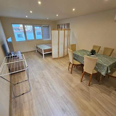 59 Holiday home *